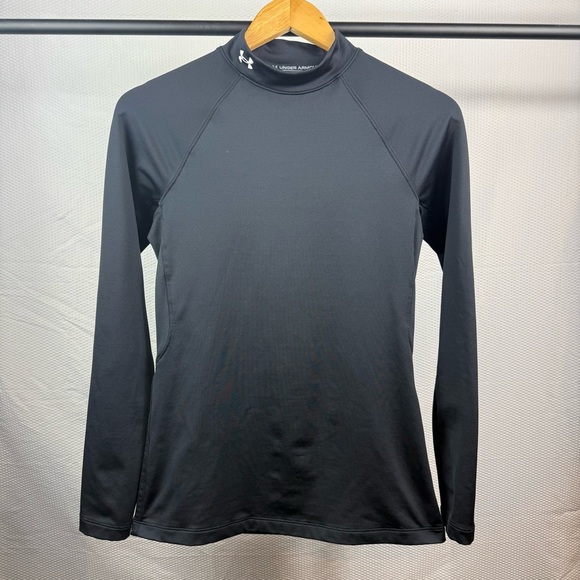 Under Armour Cold Gear Woman’s Size Medium - Picture 1 of 6